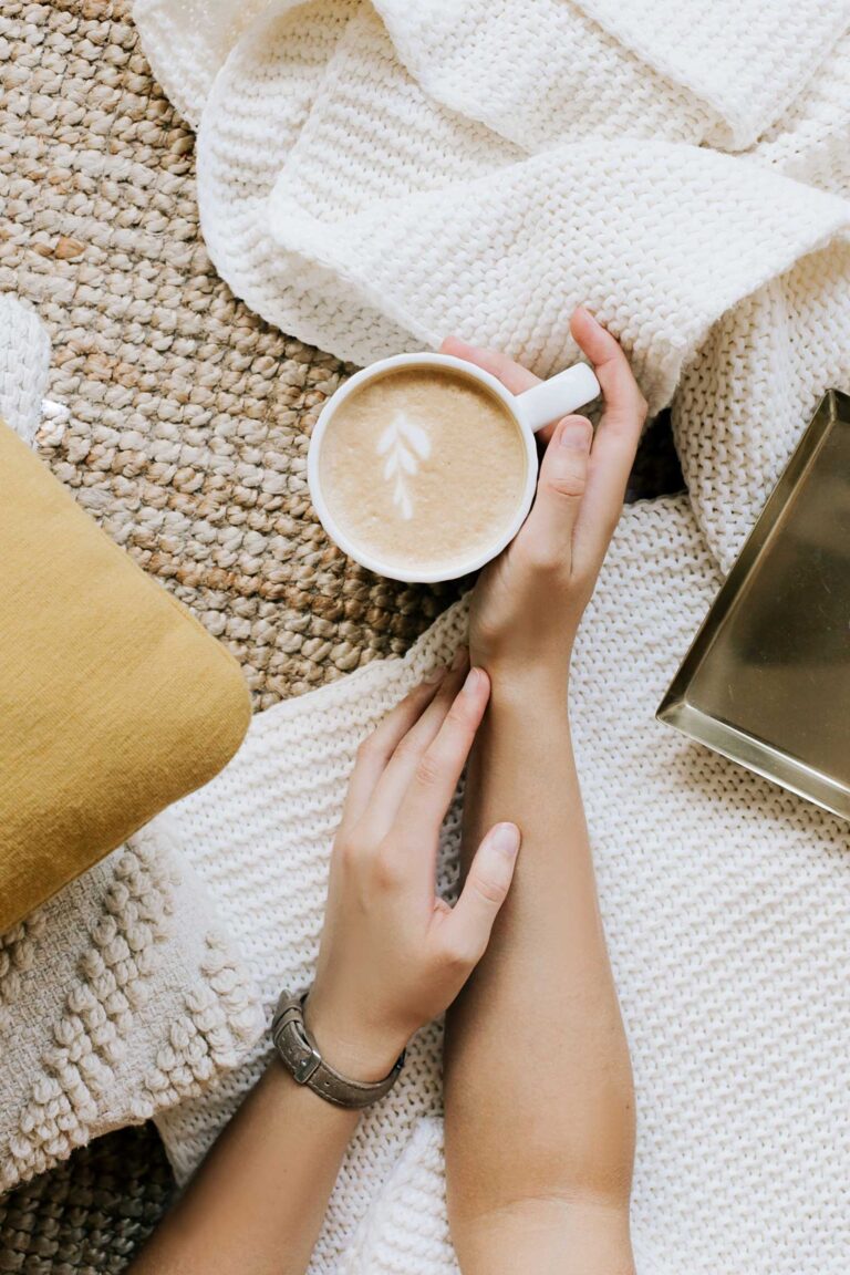 https://doublearrowdesigns.com/2020/12/01/comfy-gifts-for-a-working-mom/